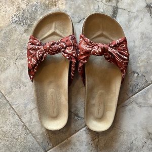 American Eagle - sandals